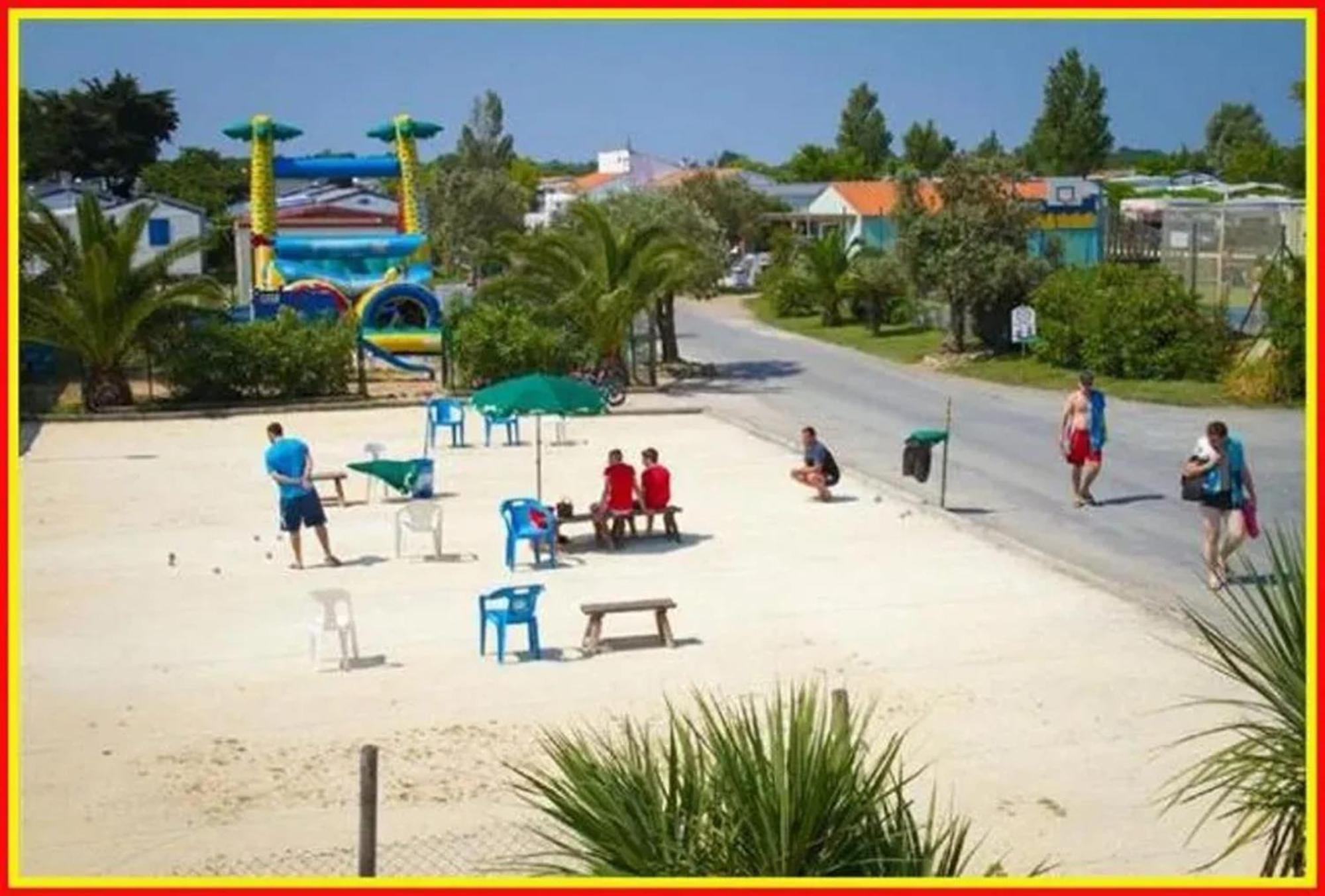 Bungalow De 2 Chambres Avec Piscine Partagee Sauna Et Terrasse A Saint Denis D'Oleron A 1 Km De La Plage Экстерьер фото